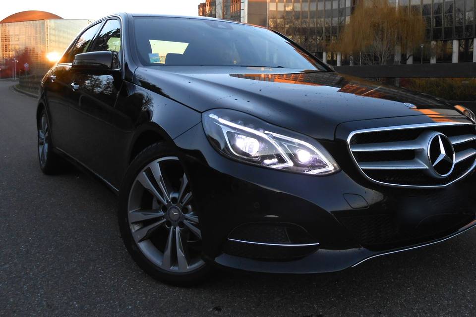 Taxi le Beausset en mercedes classe e noir